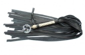 Черная плеть с кристаллом на металлической ручке - 78 см.