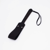 Черный кожаный паддл с деревянной ручкой - 34 см.