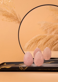 Вагинальные шарики Le Wand Crystal Yoni Eggs розовый кварц