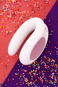 Вибратор для пар с управлением от приложения Satisfyer Double Joy белый