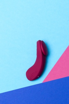 Мини-вибратор в трусики с управлением от приложения Satisfyer Sexy Secret