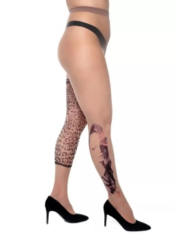 Колготки +size с леопардовым принтом с одной стороны и девушкой с другой