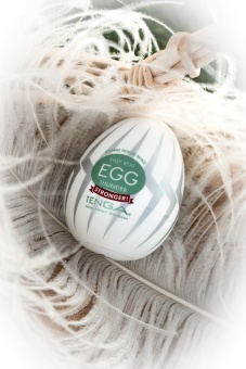 Мастурбатор яйцо Tenga Egg Thunder