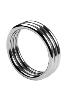 Металлическое кольцо на пенис