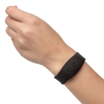 Вибратор для клитора в трусики Lock-N-Play Wristband Panty Teaser с браслетом черный