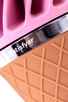 Вибратор с нежными лепестками Satisfyer Sweet Treat розовый