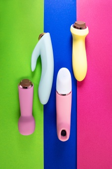Набор Satisfyer Marvelous Four с 4 насадками для разной стимуляции
