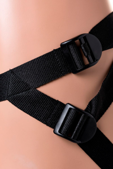 Телесный страпон Harness LESBI с вагинальной пробкой